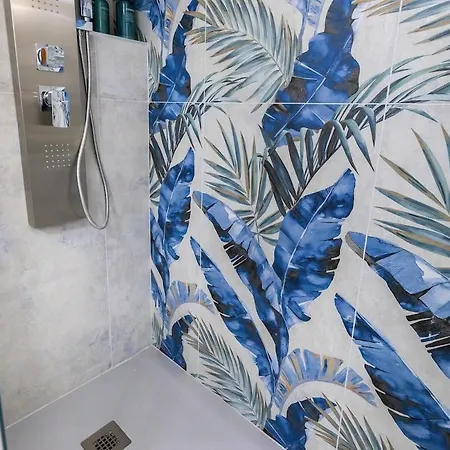 Secret Loft-valentino